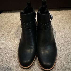 Lifestride Velocity20 boots. Women’s size 8.5. Brand new.